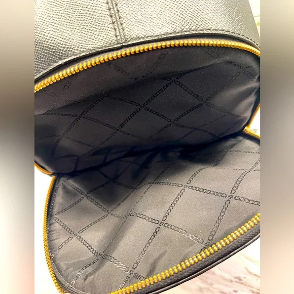 Michael Kors Backpack & Wristlet - Picture 4 of 9